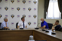 Pavel Rozhkov and Andrei Strokin met with the senior trainer of the Russian Sledge Hockey Team Ruslan Batyrshin on the results of World Championship in Czech Republic 