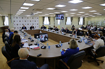 VLADIMIR LUKIN HELD A MEETING OF THE RUSSIAN PARALYMPIC COMMITTEE EXECUTIVE BOARD IN THE OFFICE OF THE RUSSIAN PARALYMPIC COMMITTEE.