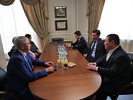 PAVEL ROZHKOV AND BATU KHASIKOV, GOVERNOR OF THE REPUBLIC OF KALMYKIA, DISCUSSED THE DEVELOPMENT OF PARALYMPIC SPORT IN THE REGION AT THE RPC OFFICE