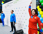 More than 80 young Ugra athletes performed morning exercises under the guidance of athletes and coaches in Khanty Mansijsk