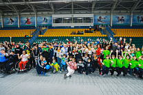 More than 80 young Ugra athletes performed morning exercises under the guidance of athletes and coaches in Khanty Mansijsk