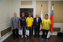 V.P. LUKIN AND P.A. ROZHKOV MET AT THE OFFICES OF RPC WITH ATHLETES AND TRAINERS OF COLOMBIAN NATIONAL FOOTBALL TEAMS FOR PERSONS WITH CEREBRAL PALSY AND VISUAL IMPAIRMENT 